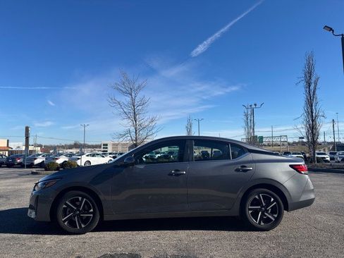 Used 2024 Nissan Sentra SV image 14