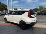 Used 2021 Kia Soul EX image 4