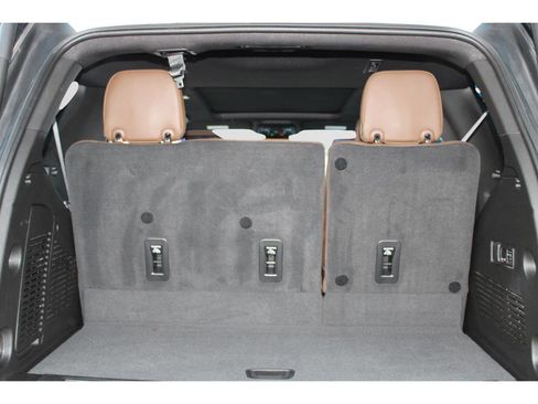 Used 2024 Chevrolet Tahoe High Country image 21