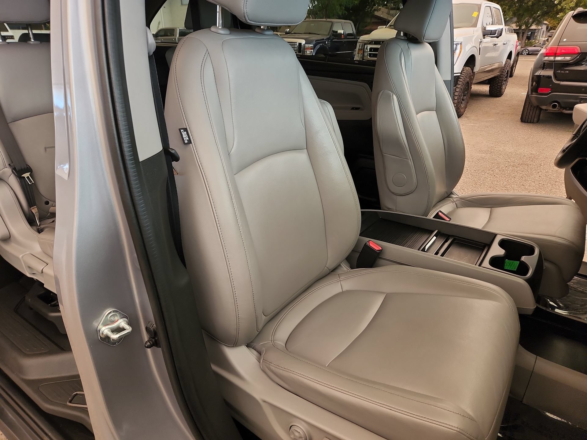 Used 2024 Honda Odyssey EX-L image 26