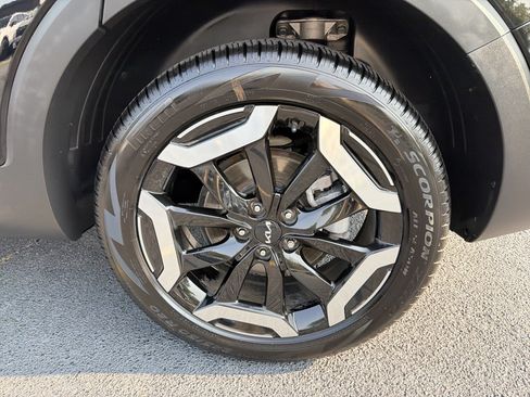 Used 2023 Kia Telluride S w/ S Sunroof Package FWD image 30