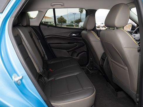 Used 2026 Chevrolet Trax ACTIV w/ Driver Confidence Package image 39