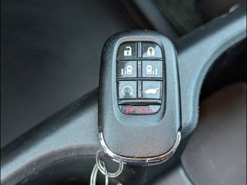 Certified 2025 Honda Odyssey EX-L image 19