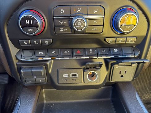 Used 2019 Chevrolet Silverado 1500 LTZ w/ LTZ Plus Package image 39