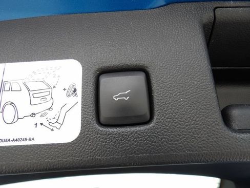 Certified 2020 Ford Escape SEL FWD image 30