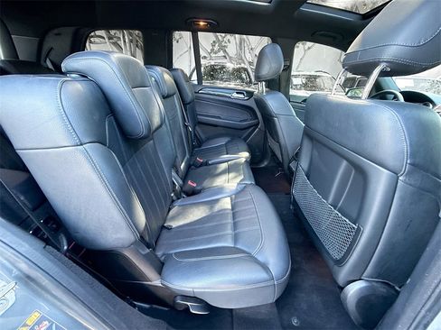Used 2018 Mercedes-Benz GLS 450 4MATIC w/ Premium Package image 32