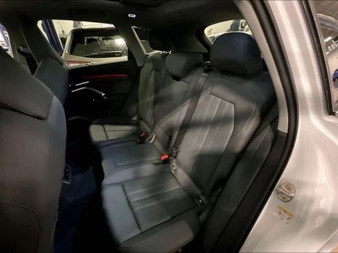 Certified 2025 Audi Q5 2.0T Premium Plus w/ Premium Plus image 26