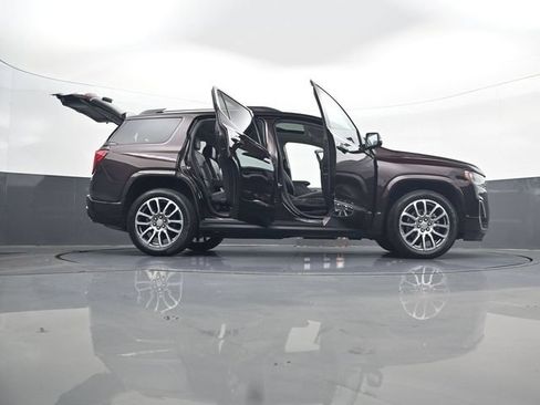 Used 2021 GMC Acadia Denali w/ Denali Ultimate Package AWD/4WD image 34
