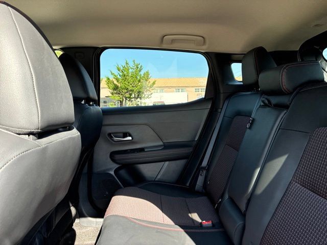 Used 2025 Nissan Kicks SR FWD image 21