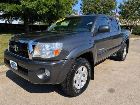 Used 2011 Toyota Tacoma 4x4 Double Cab w/ SR5 Pkg #2 image 4