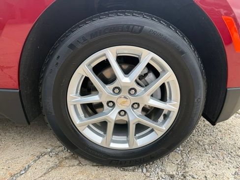 Used 2024 Chevrolet Equinox LT FWD image 12