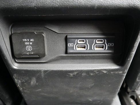 Used 2023 Jeep Grand Cherokee Altitude AWD/4WD image 54