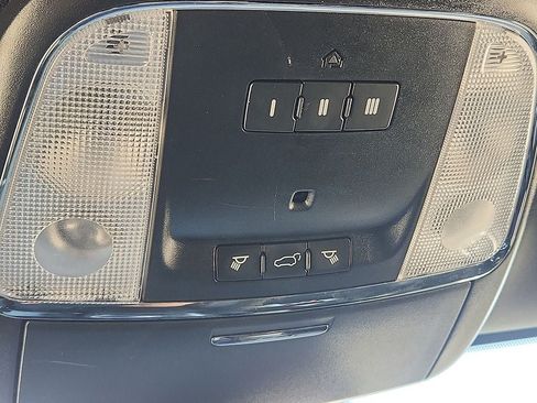 Used 2019 Jeep Grand Cherokee Altitude RWD image 23