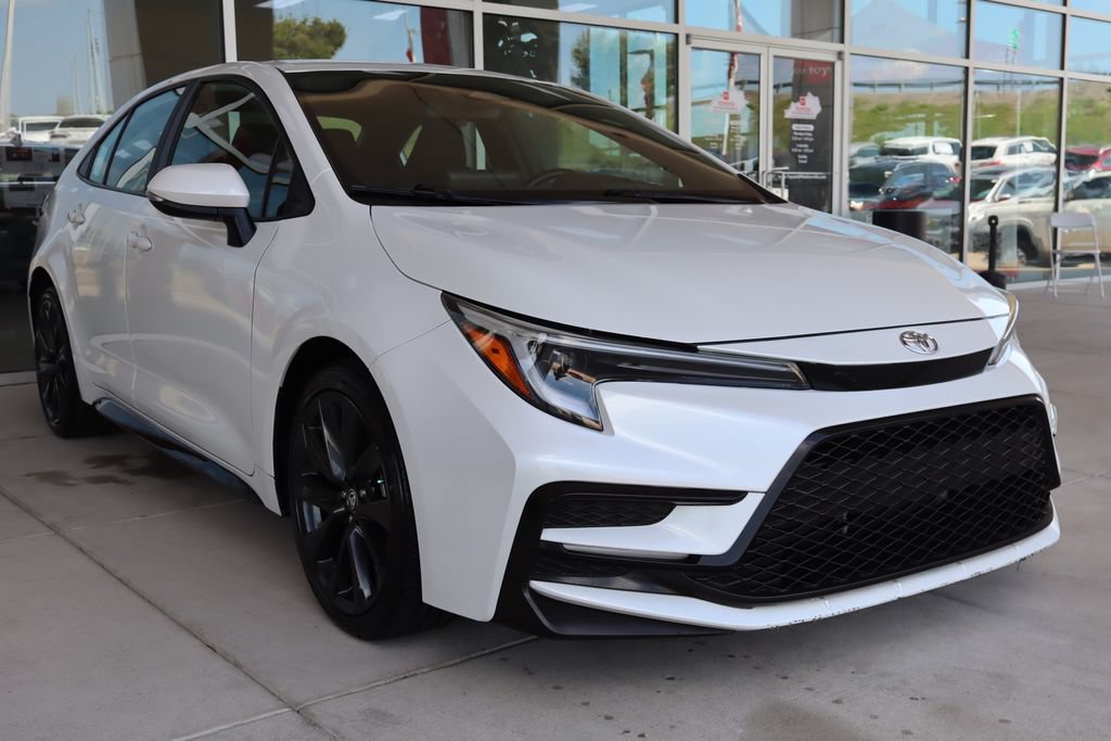 Used 2024 Toyota Corolla SE FWD image 1
