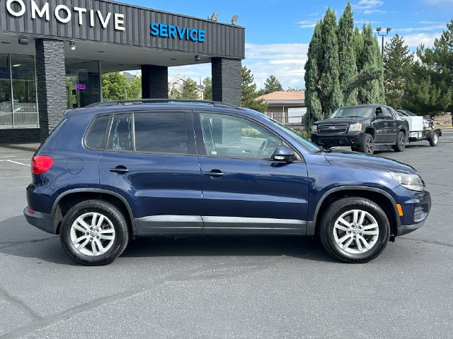 Used 2016 Volkswagen Tiguan S FWD image 2
