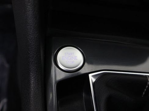 Used 2024 Volkswagen Tiguan SE FWD image 44