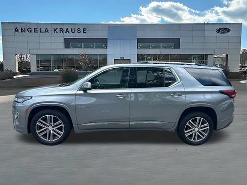 Used 2023 Chevrolet Traverse High Country w/ LPO, Floor Liner Package AWD/4WD image 4
