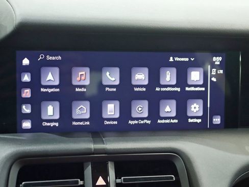 Used 2021 Porsche Taycan 4S image 22