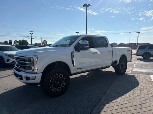 Used 2024 Ford F350 Platinum AWD/4WD image 9