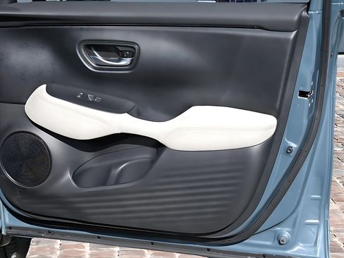 New 2026 Honda HR-V LX image 12