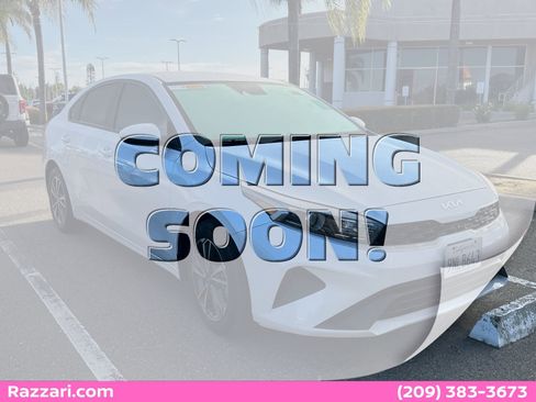 Used 2024 Kia Forte LXS image 1