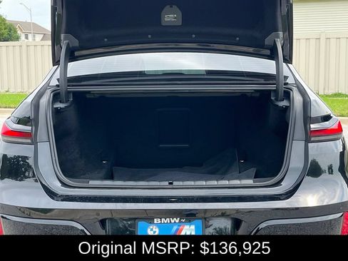 Used 2025 BMW 760i xDrive w/ Executive Package AWD/4WD image 29