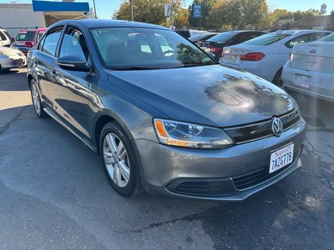 Used 2013 Volkswagen Jetta Hybrid Sedan FWD image 3