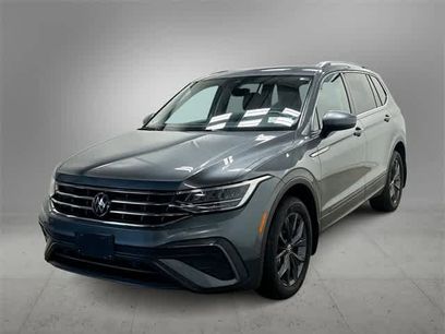 Certified 2022 Volkswagen Tiguan SE w/ Panoramic Sunroof Package