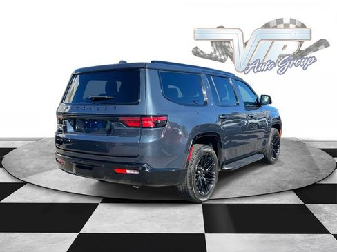 Used 2022 Jeep Wagoneer Series I image 5