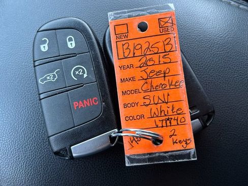 Used 2015 Jeep Grand Cherokee Limited w/ Trailer Tow Group IV AWD/4WD image 40