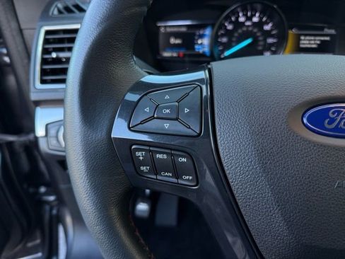 Used 2017 Ford Explorer Sport image 15