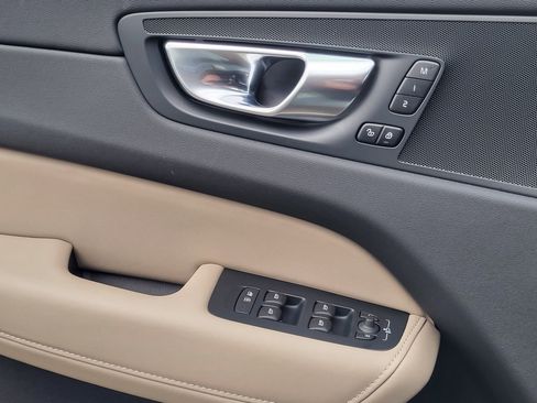 New 2026 Volvo XC60 B5 Plus w/ Protection Package Premier image 16