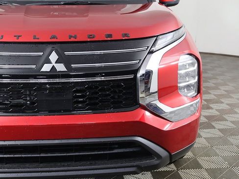 New 2026 Mitsubishi Outlander ES FWD image 13