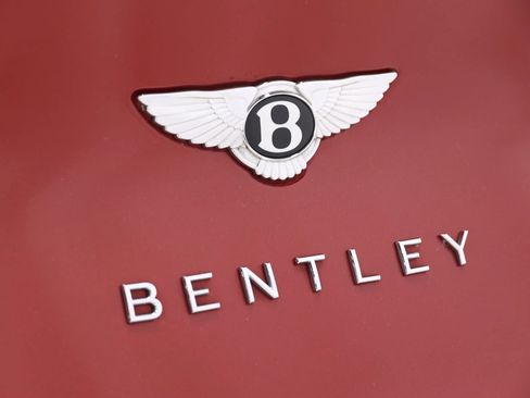 Used 2022 Bentley Bentayga AWD/4WD image 81