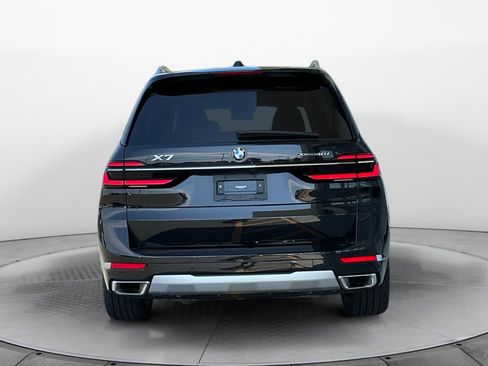 Used 2024 BMW X7 xDrive40i AWD/4WD image 6