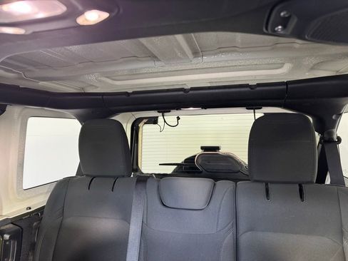 Used 2022 Jeep Wrangler Unlimited Sahara w/ Cold Weather Group image 4