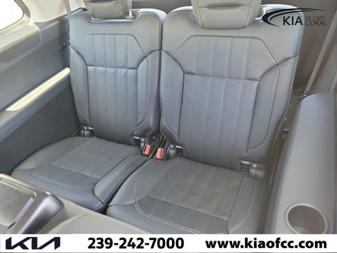 Used 2017 Mercedes-Benz GLS 450 4MATIC image 14