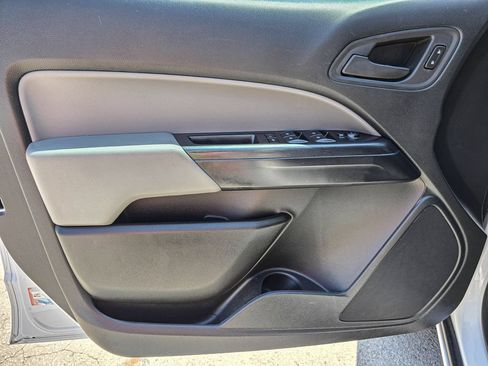Used 2022 Chevrolet Colorado W/T w/ Custom Special Edition RWD image 14