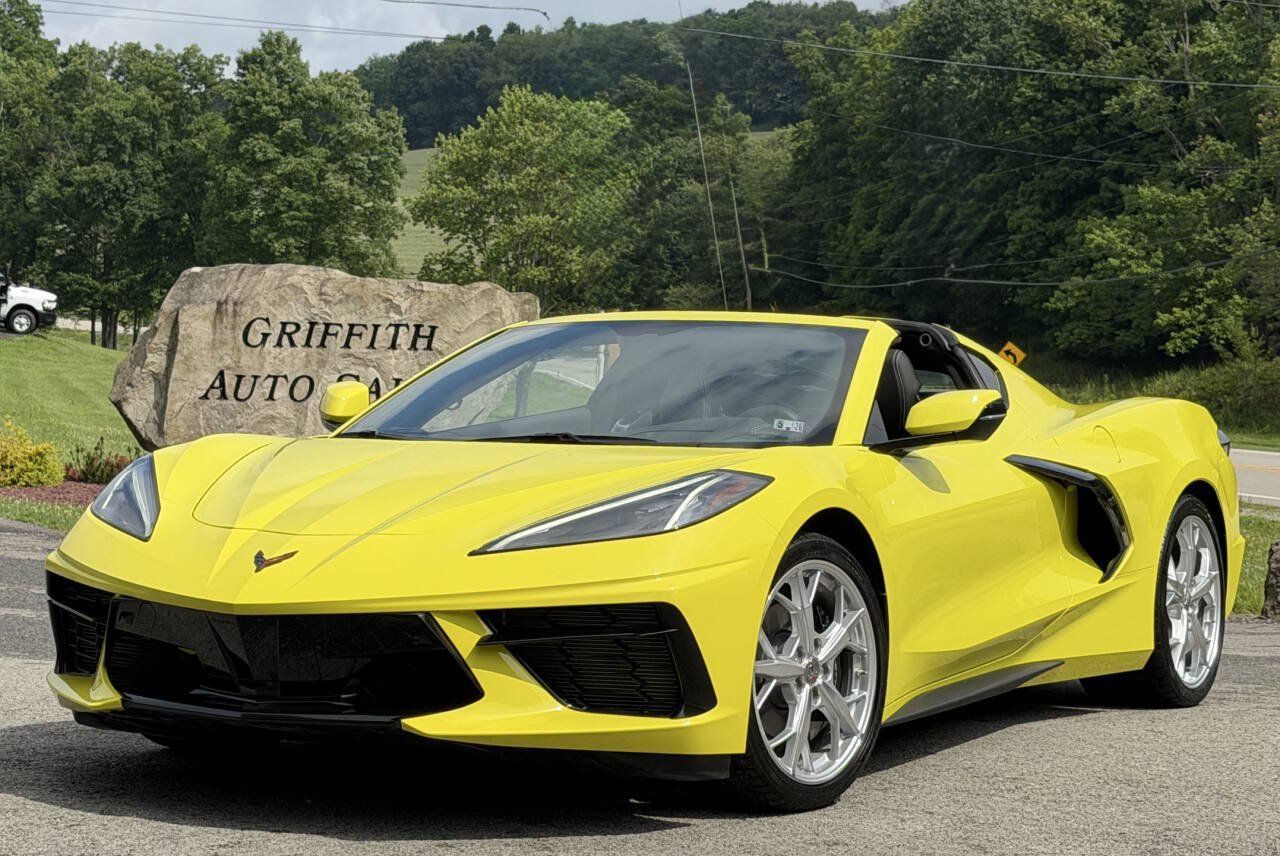 Used 2023 Chevrolet Corvette Stingray Premium Cpe w/ 3LT RWD image 1