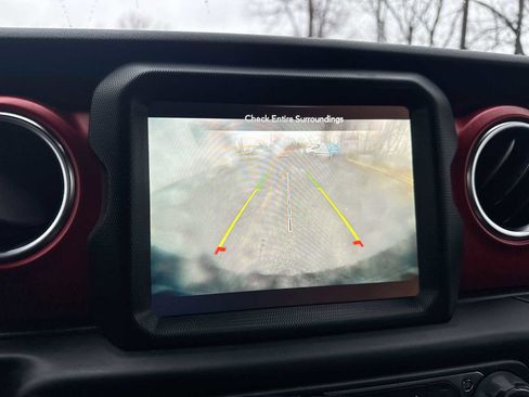 Used 2021 Jeep Wrangler Unlimited Rubicon image 28