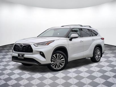Used 2023 Toyota Highlander Platinum