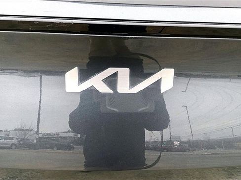 Used 2023 Kia Sportage EX image 31