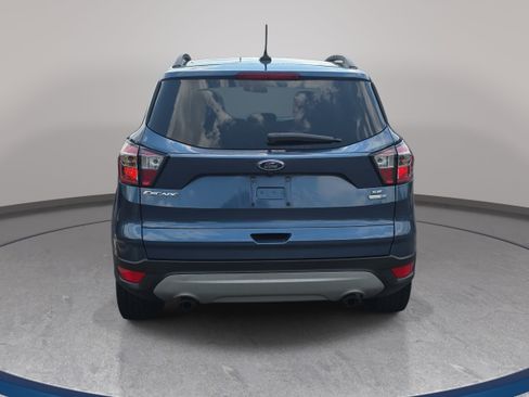 Used 2018 Ford Escape SE w/ SE Sync 3 Package AWD/4WD image 6