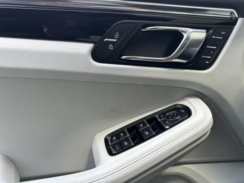 New 2026 Porsche Macan S AWD/4WD image 12