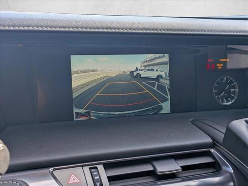 Used 2022 Lexus LC 500 Convertible image 15