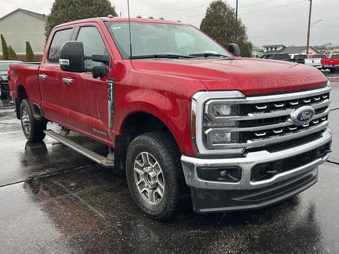 Used 2024 Ford F350 Lariat image 3