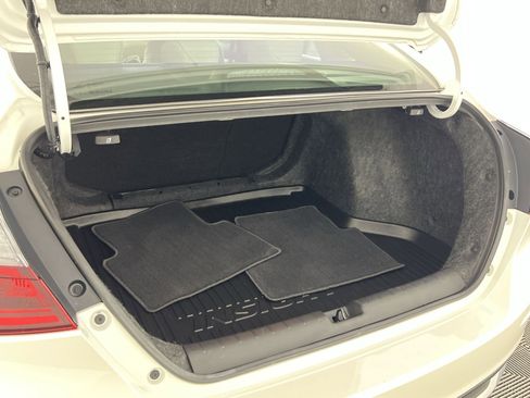 Used 2019 Honda Insight Touring image 26