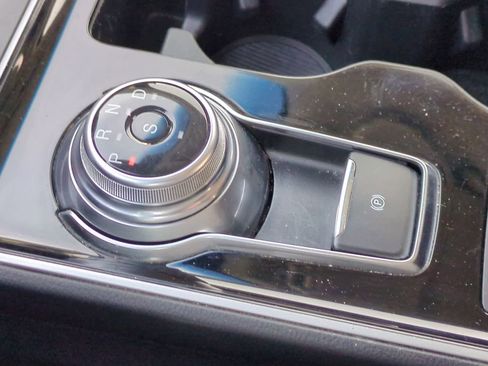 Used 2020 Ford Edge SEL w/ Convenience Package image 28