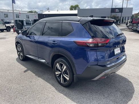 Used 2023 Nissan Rogue SL w/ SL Premium Package FWD image 5