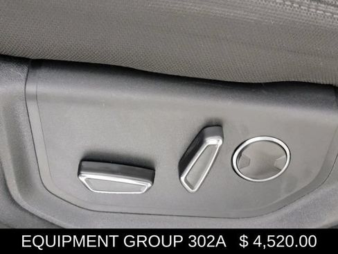Used 2018 Ford F150 XLT w/ Equipment Group 302A Luxury AWD/4WD image 15
